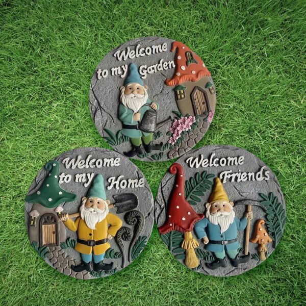 Gnome Themed Stepping Stone Set - Image 2